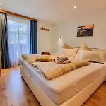 Zipparashof By Interhome * Perpat